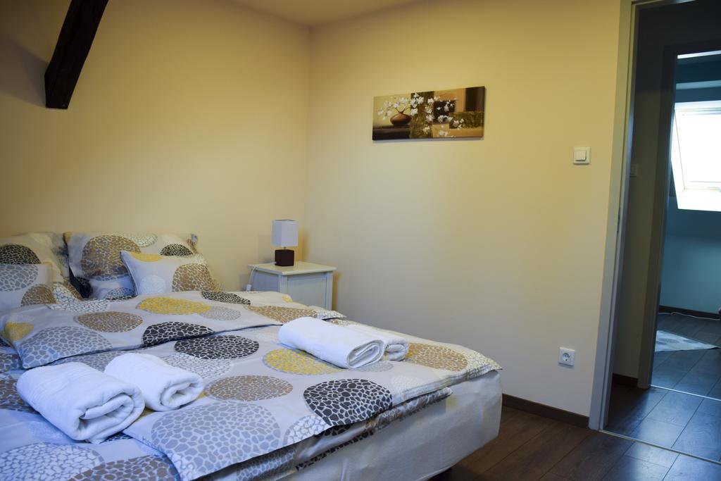 Nador Apartman Apartment Gyor Ruang foto