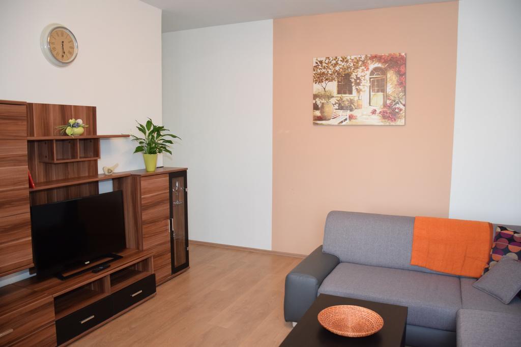 Nador Apartman Apartment Gyor Bagian luar foto