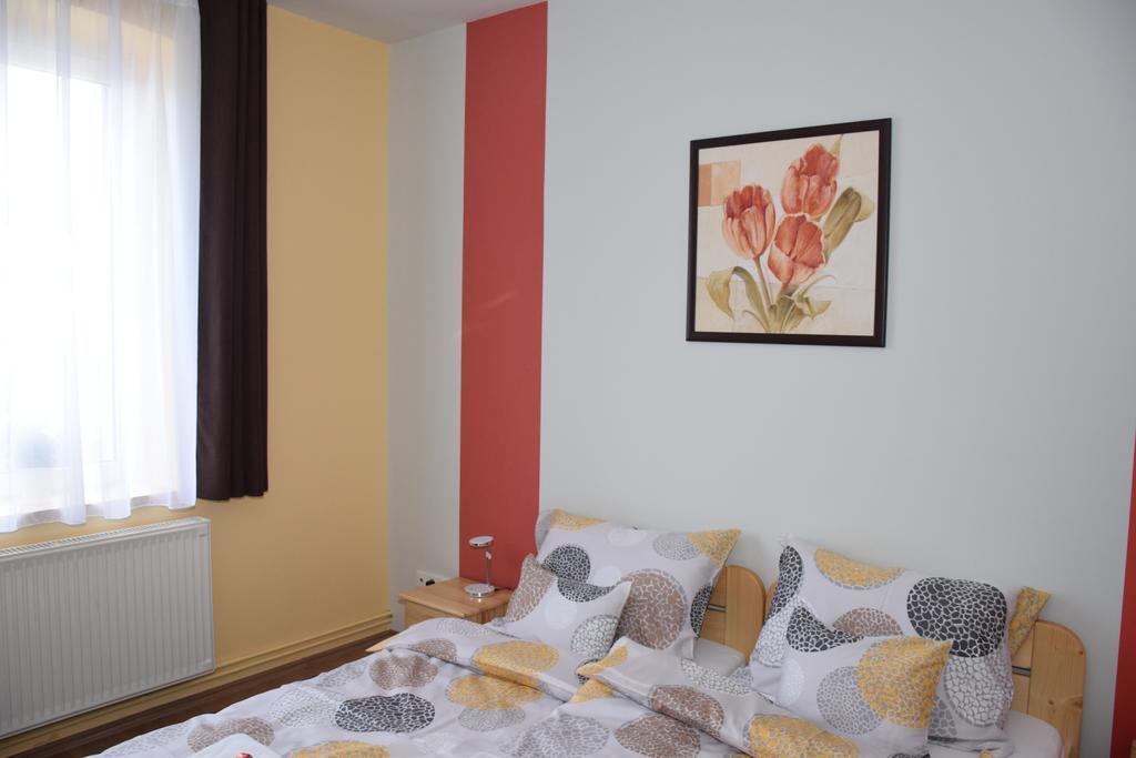 Nador Apartman Apartment Gyor Bagian luar foto