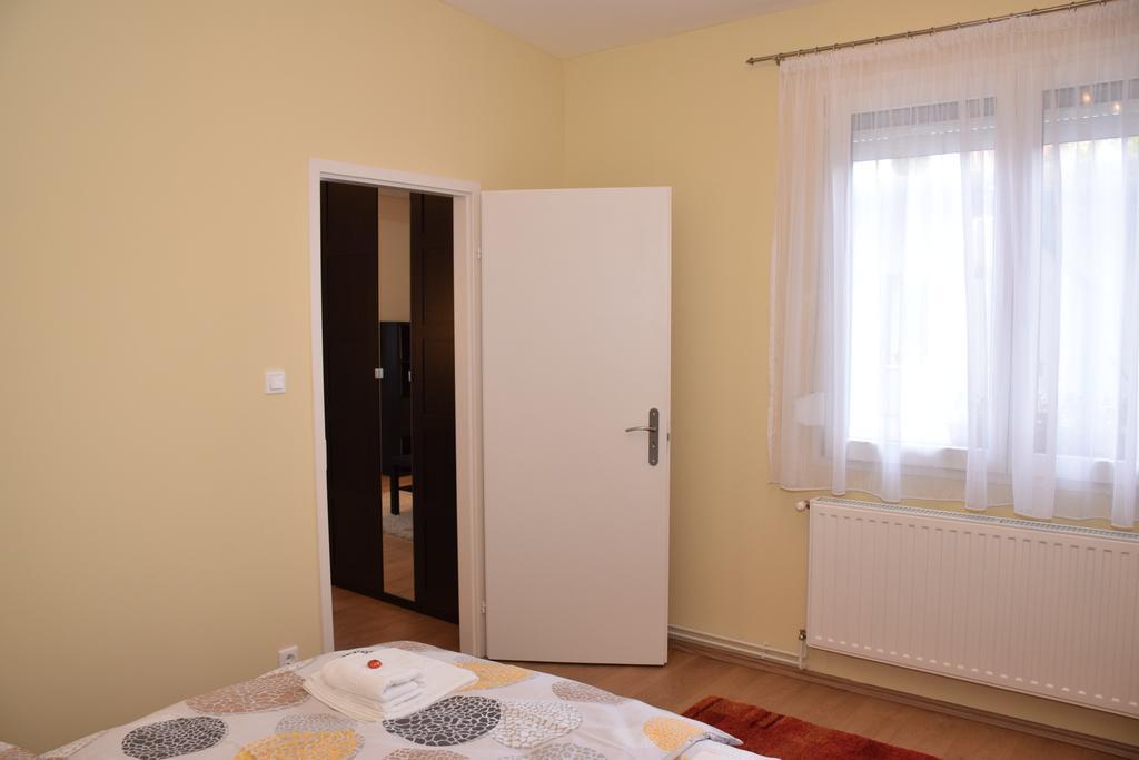 Nador Apartman Apartment Gyor Bagian luar foto